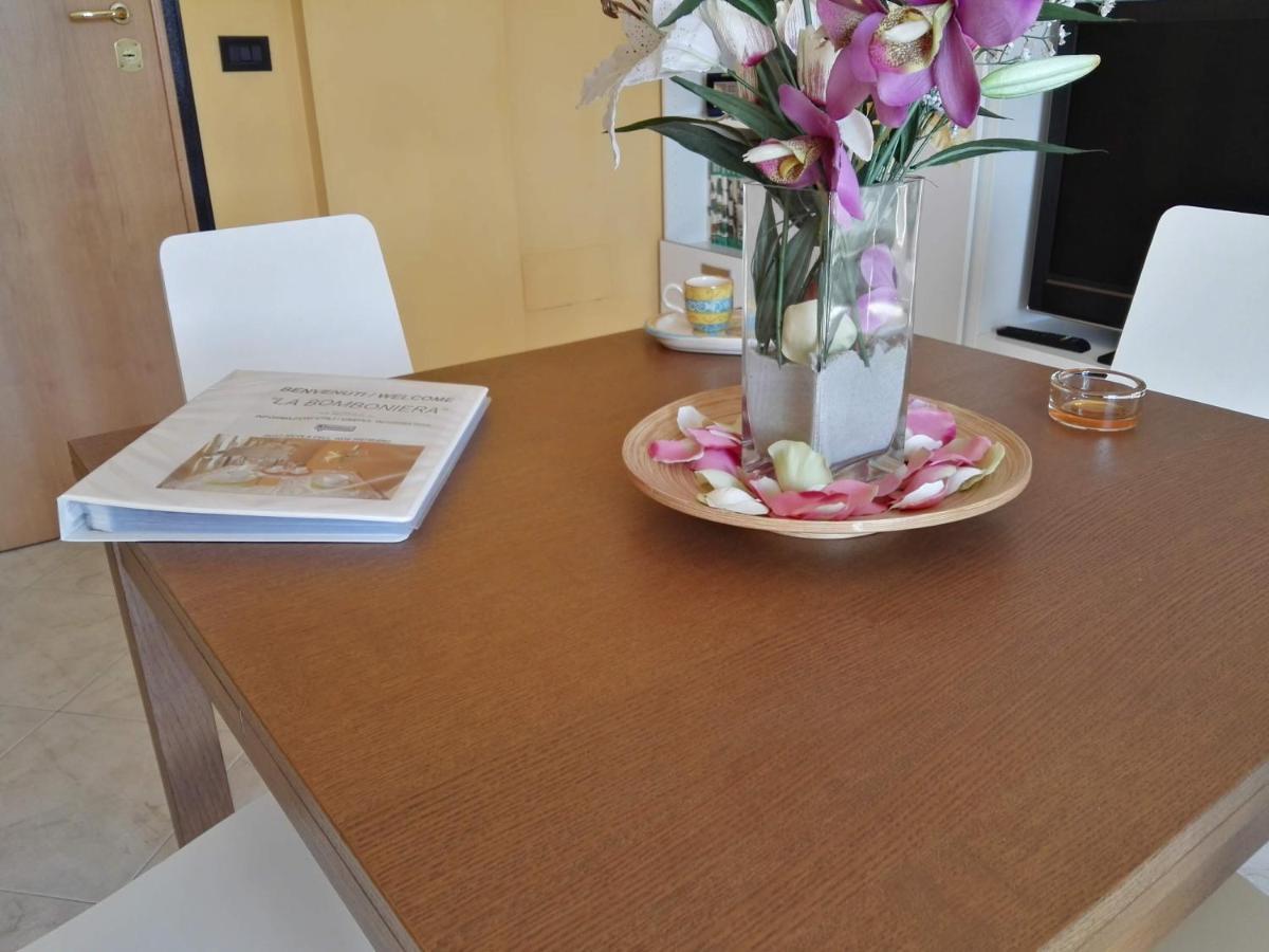 La Bomboniera Apartment Бари Екстериор снимка