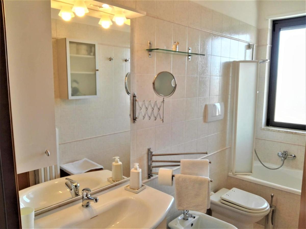 La Bomboniera Apartment Бари Екстериор снимка